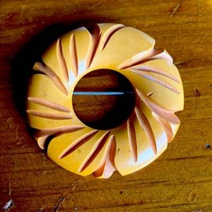 VINTAGE Carved Bakelite Brooch